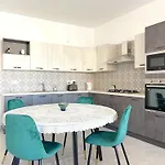 Apartment Apartment, Few Steps From Ghadira Bay *