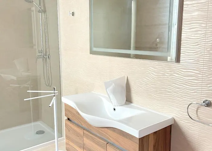 Apartment, Few Steps From Ghadira Bay 公寓 *